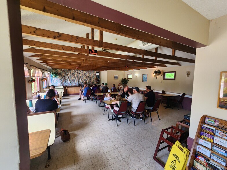 More Photos Of 691 Endicott St N, Laconia Restaurant For Sale