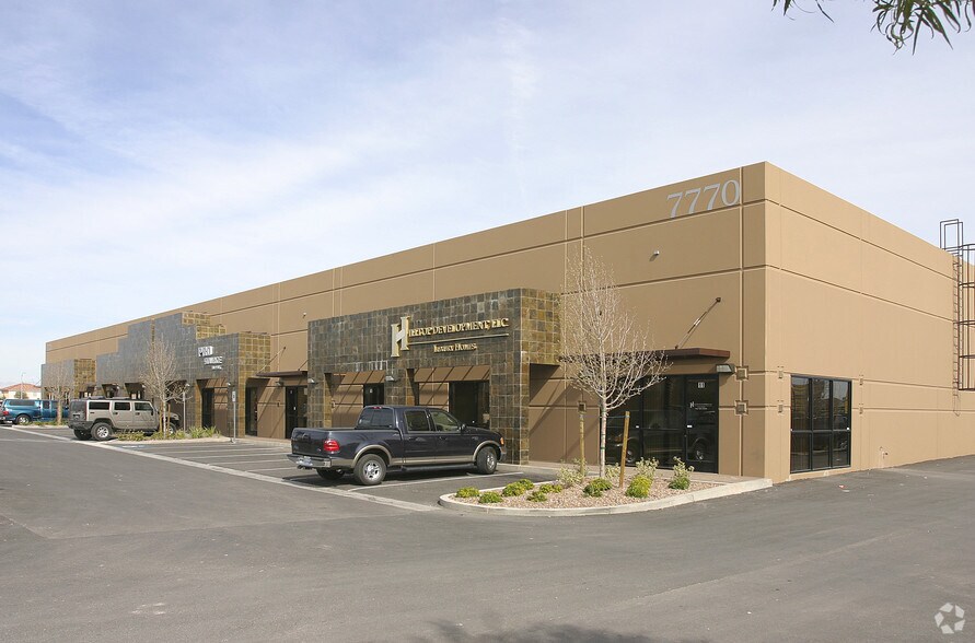 More Photos Of 7770 Duneville St, Las Vegas Distribution For Lease