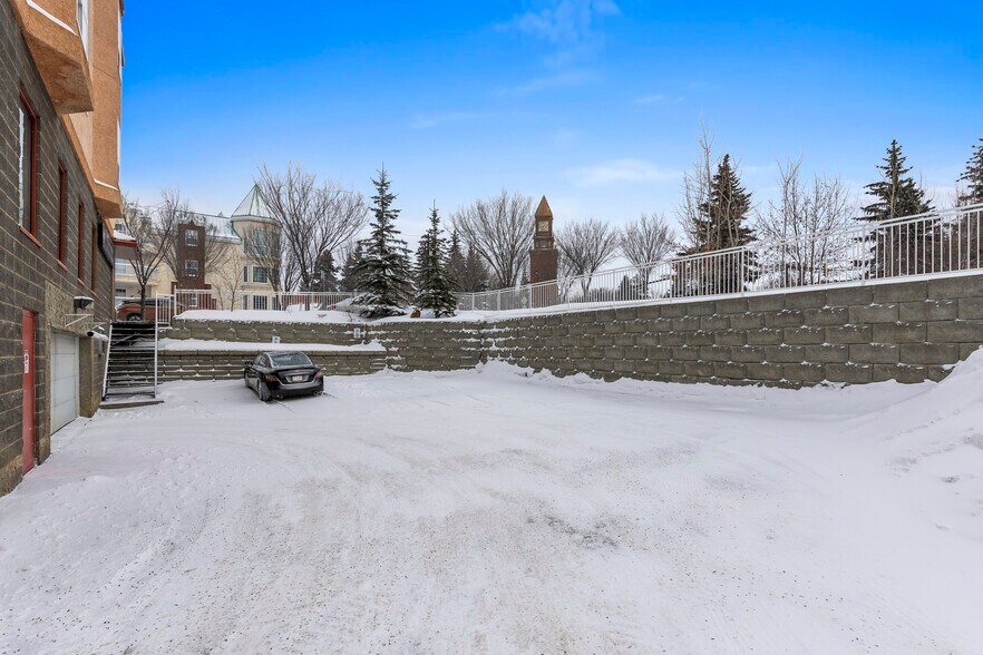 More Photos Of 50 St Thomas St, St. Albert Apartments For Sale