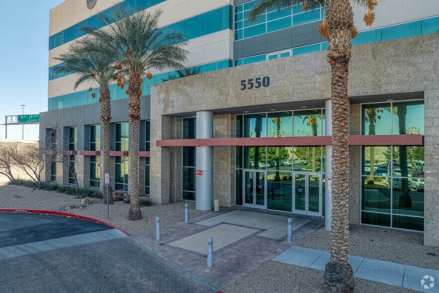More Photos Of 5550 Painted Mirage Rd, Las Vegas Coworking Space