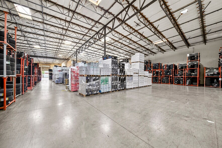 More Photos Of 13875 Live Oak Ave, Irwindale Warehouse For Sale