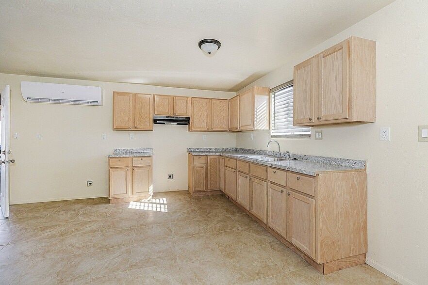 More Photos Of 39010 12th St E, Palmdale Industrial For Sale