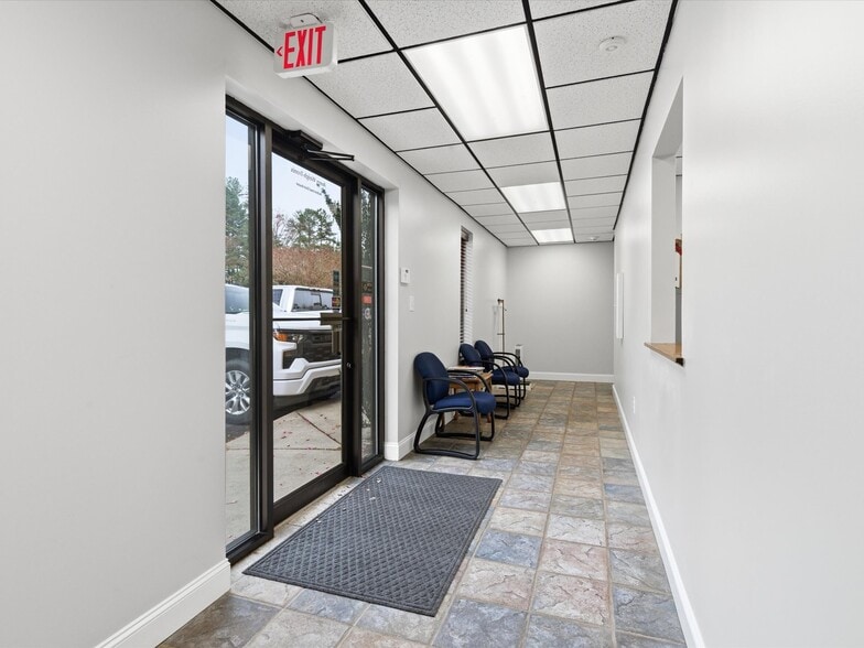 More Photos Of 2118 Carolina Place Dr, Fort Mill Warehouse For Sale
