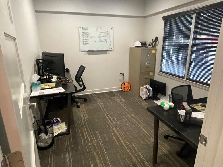 More Photos Of 1475 Columbia Ave, Franklin Office For Lease