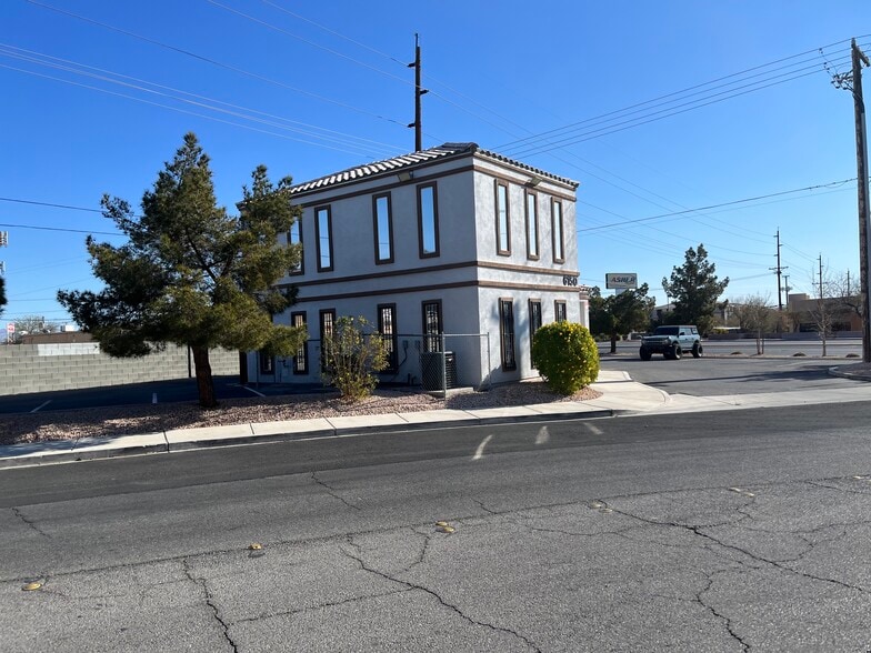 More Photos Of 6150 Transverse Dr, Las Vegas Office For Sale