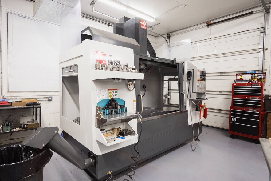 More Photos Of 2002 Fruitvale Blvd, Yakima Warehouse For Sale