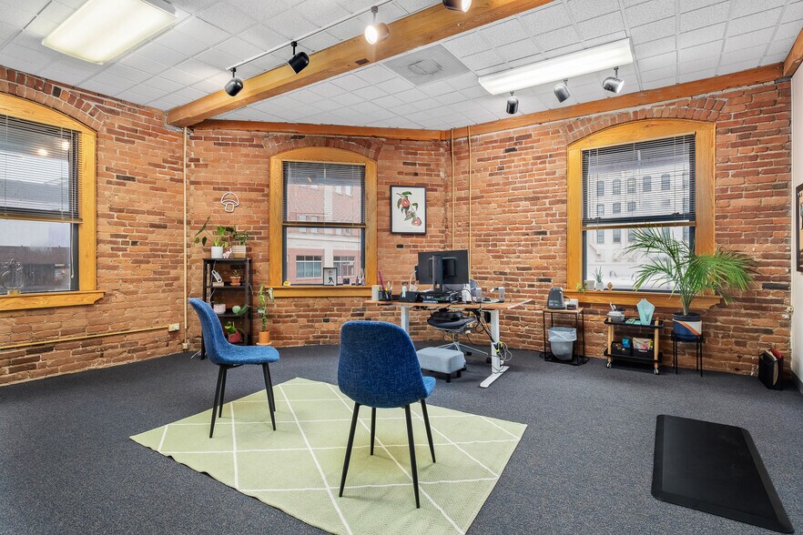 More Photos Of 34 Depot St, Pittsfield Medical For Sale