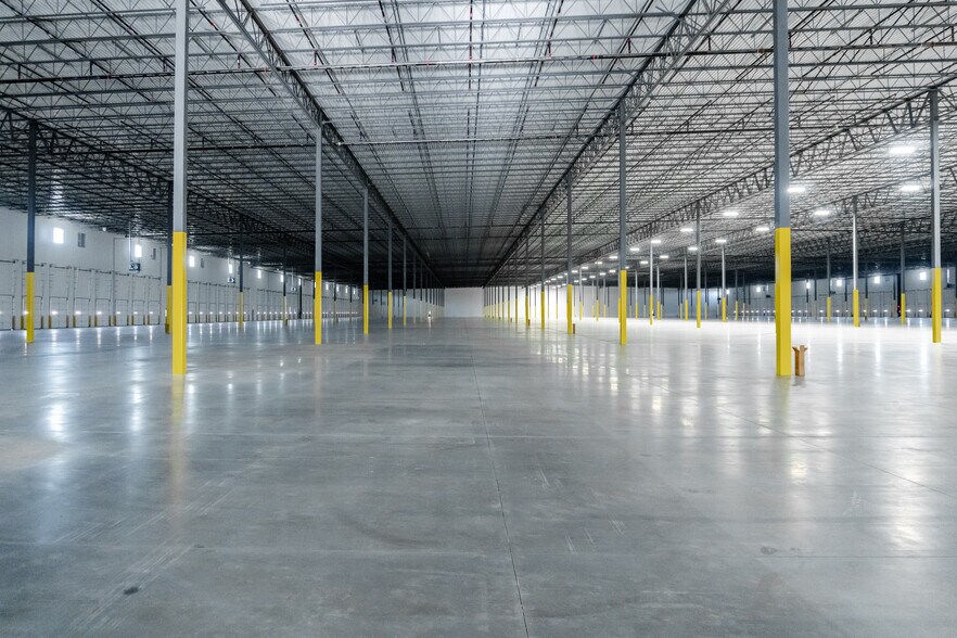 More Photos Of S. Main St, Duncan Unknown For Lease