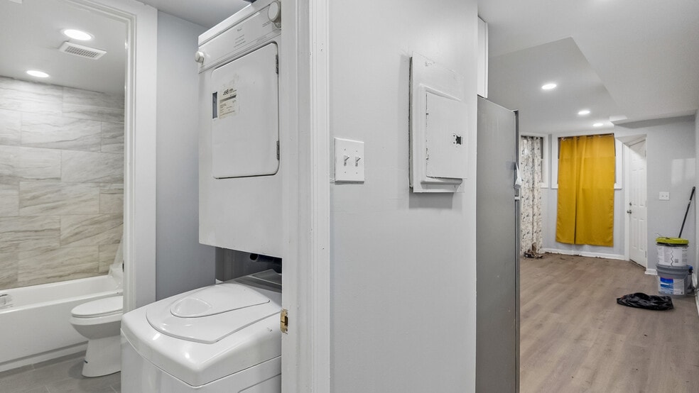More Photos Of 245-249 8th St NE, Washington Apartments For Sale