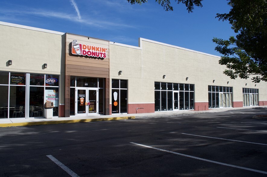 More Photos Of 374-400 N Rock Island Rd, Margate Freestanding For Lease