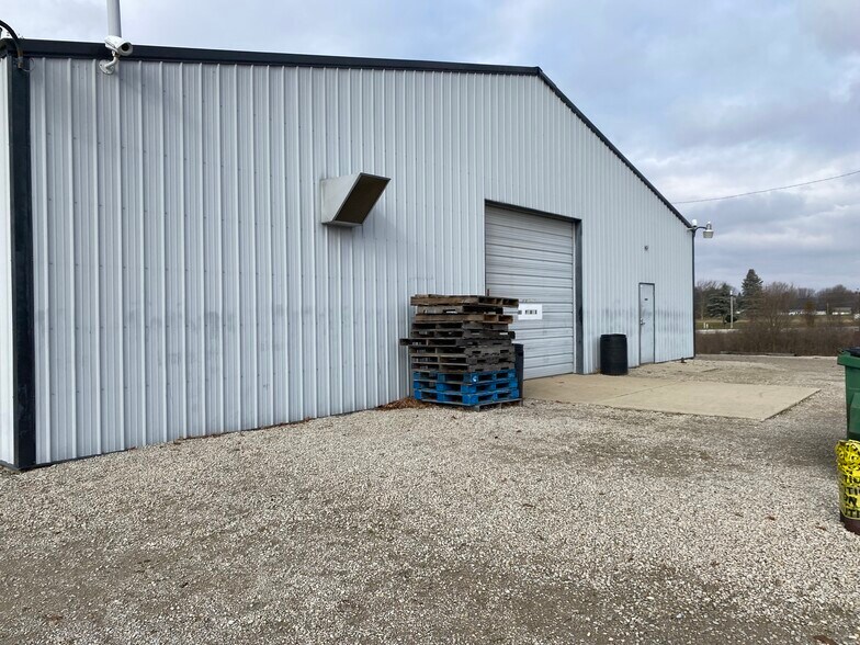 More Photos Of 6930 SR 67 Hwy, Muncie Light Distribution For Sale
