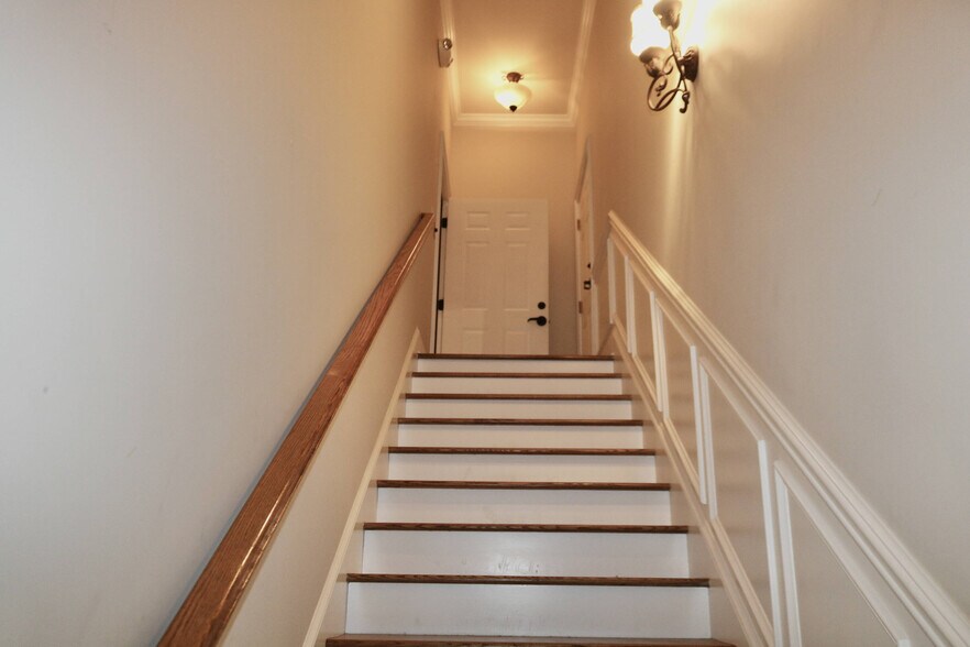 More Photos Of 2500 Northside Crossing, Macon-Bibb Office For Sale