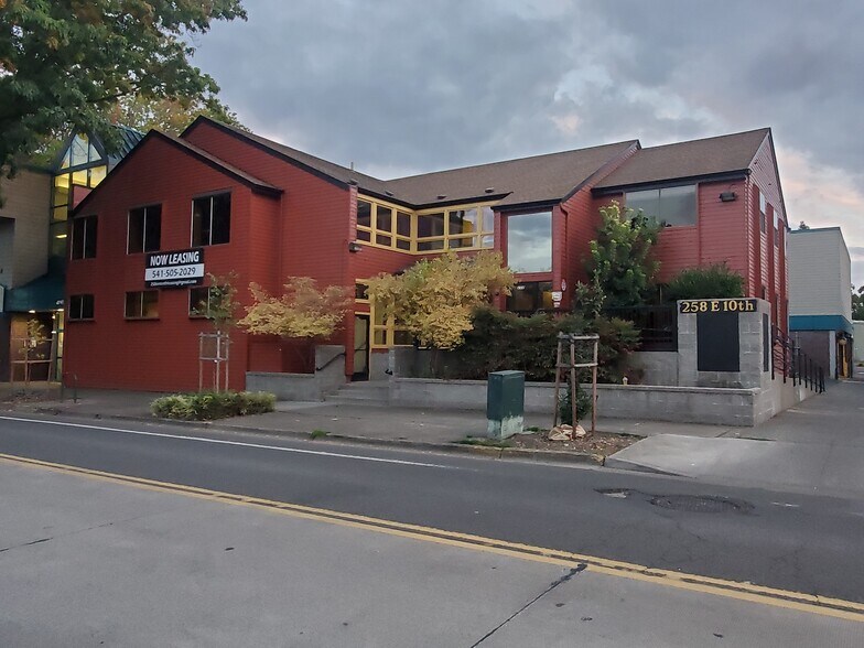 More Photos Of 258 E 10th Ave, Eugene Office For Lease