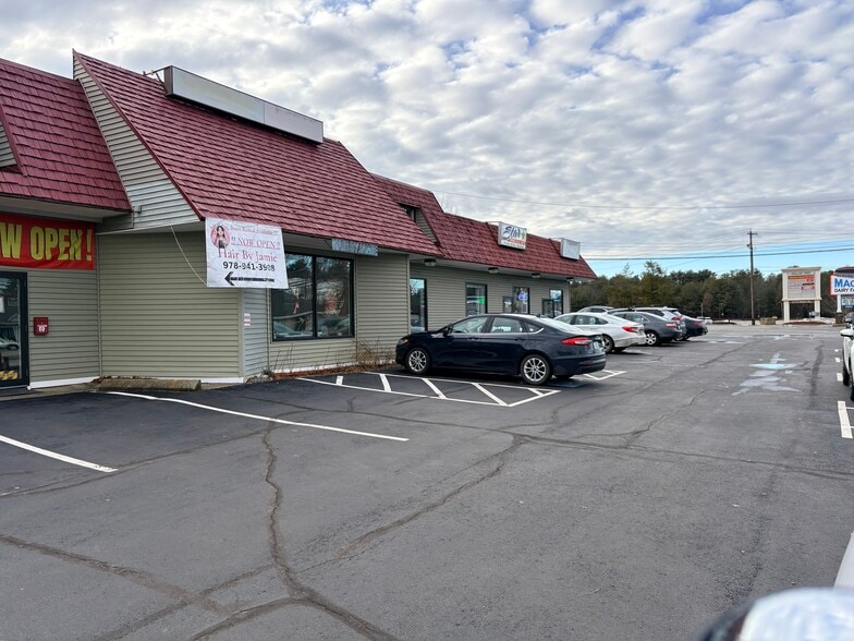 More Photos Of 1875 Main St, Tewksbury Storefront For Lease