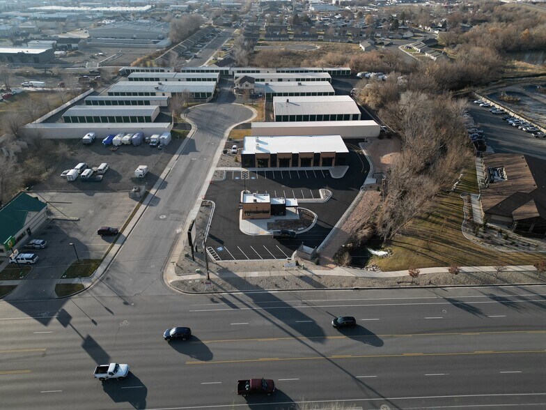 More Photos Of 1075 N Main St, Springville Storefront For Lease