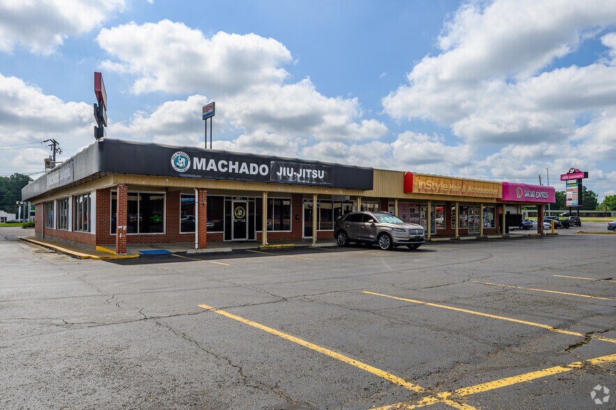 More Photos Of 9010-9048 Mansfield Rd, Shreveport Unknown For Lease