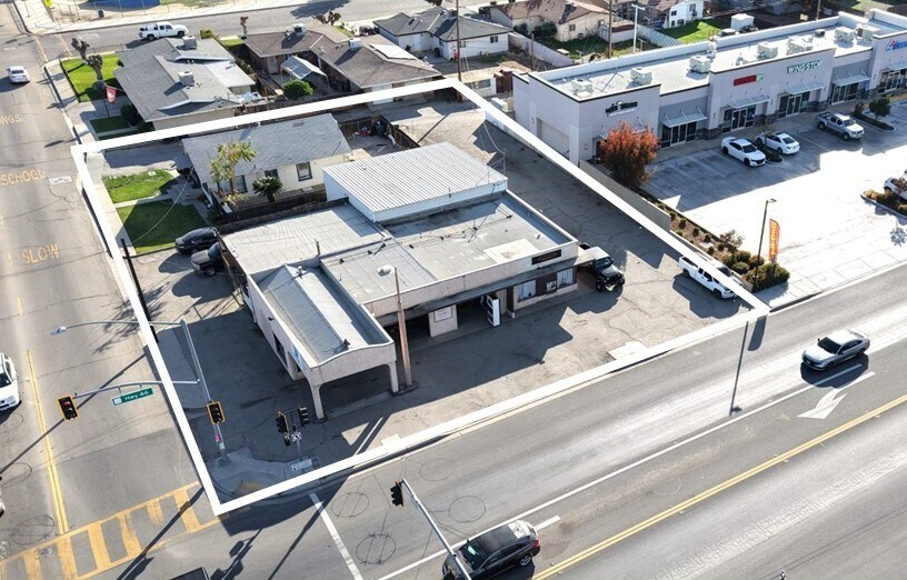 More Photos Of 1311 Highway 46, Wasco General Retail For Lease