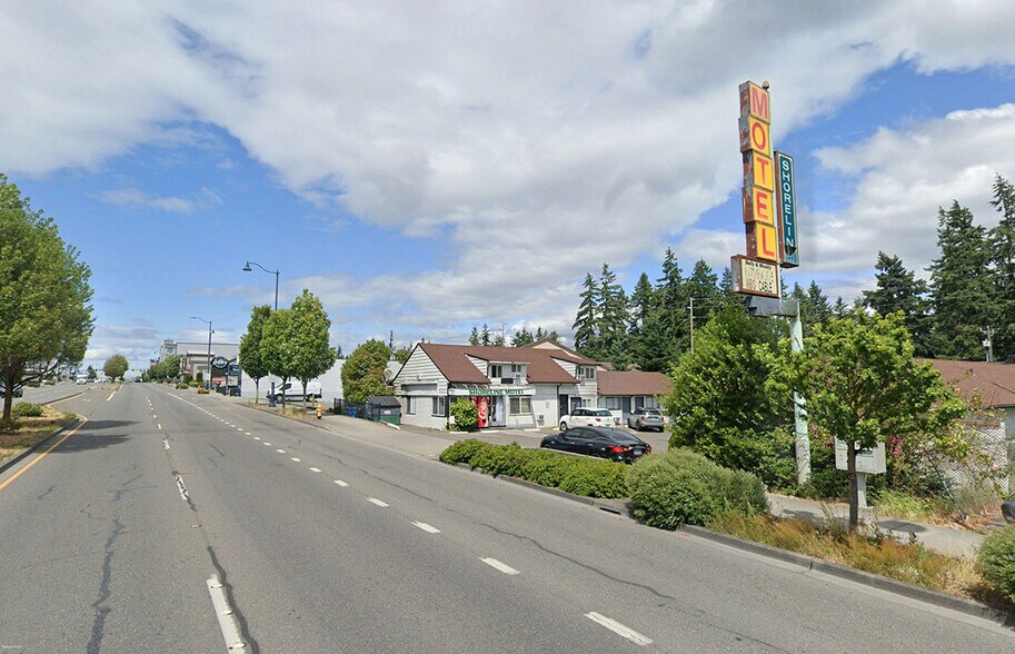 More Photos Of 16526 Aurora Ave N, Shoreline Hotel For Sale