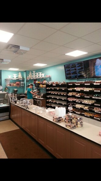 More Photos Of 32 Witherspoon St, Princeton Restaurant For Lease