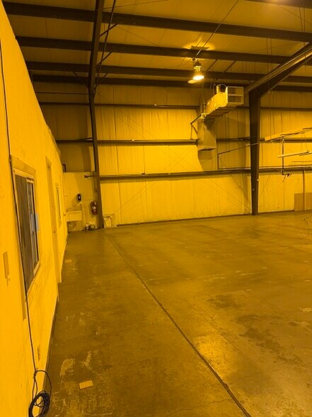 More Photos Of 160 Stover Dr, Carlisle Industrial For Lease