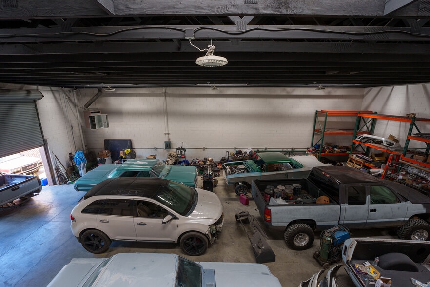 More Photos Of 221 Griffin St, Salinas Warehouse For Sale