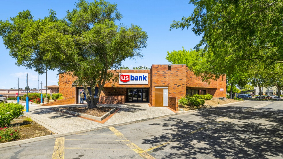 More Photos Of 6199 Sunrise Mall Rd, Citrus Heights Bank For Sale