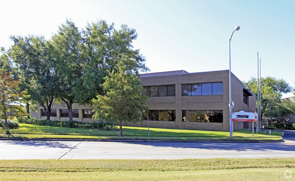 Primary Photo Of 6117 Richmond Ave, Houston Office For Sale