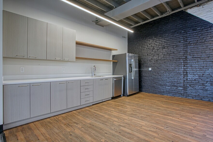 More Photos Of 476-486 Edgewood Ave SE, Atlanta Storefront Retail Office For Lease