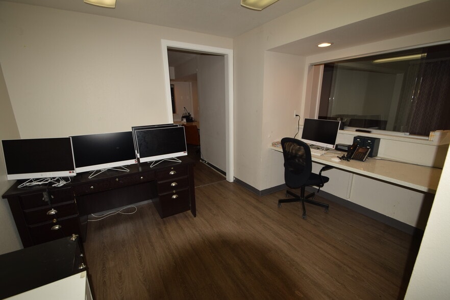 More Photos Of 3009 W Charleston Blvd, Las Vegas Medical For Lease