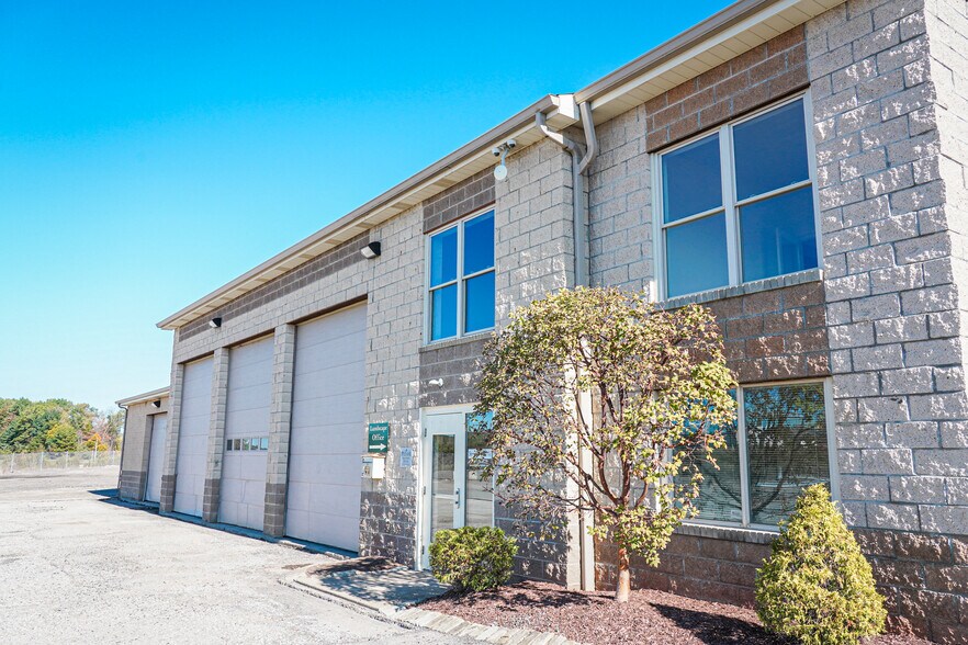 More Photos Of 102 Cecil Henderson Rd, Canonsburg Service For Lease