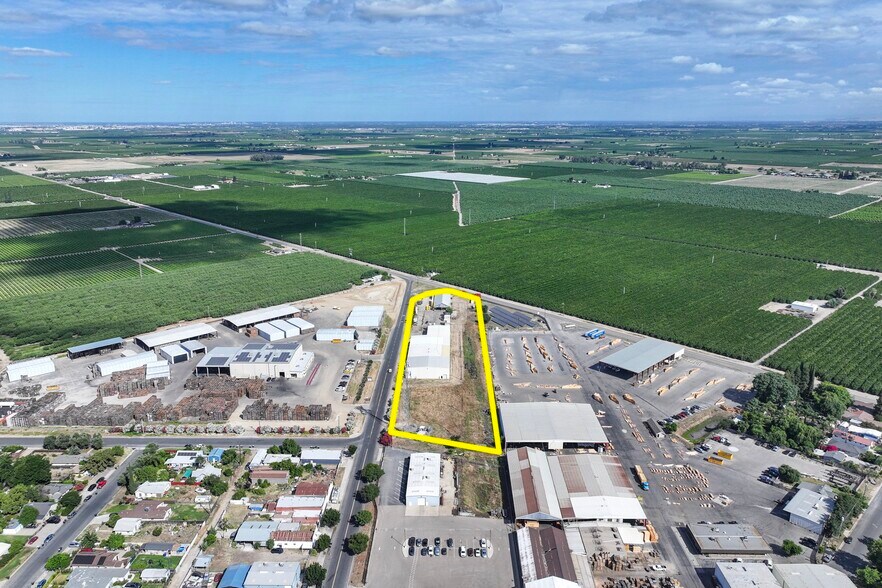 Primary Photo Of 5054 Portola ave, Del Rey Warehouse For Sale