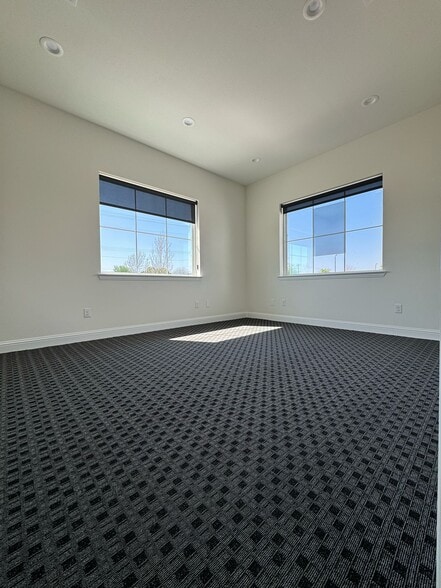 More Photos Of 3951 Alma Rd, McKinney Office For Lease