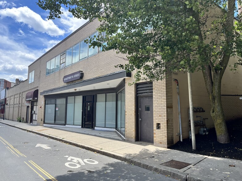 More Photos Of 18 Dartmouth St, Malden Storefront Retail Office For Lease
