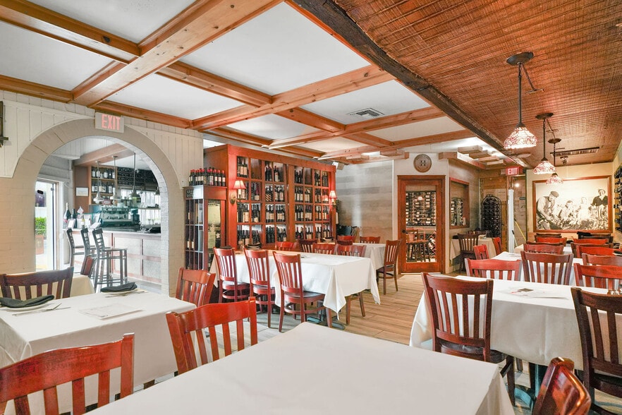More Photos Of 3800 SW 8th St, Coral Gables Restaurant For Sale