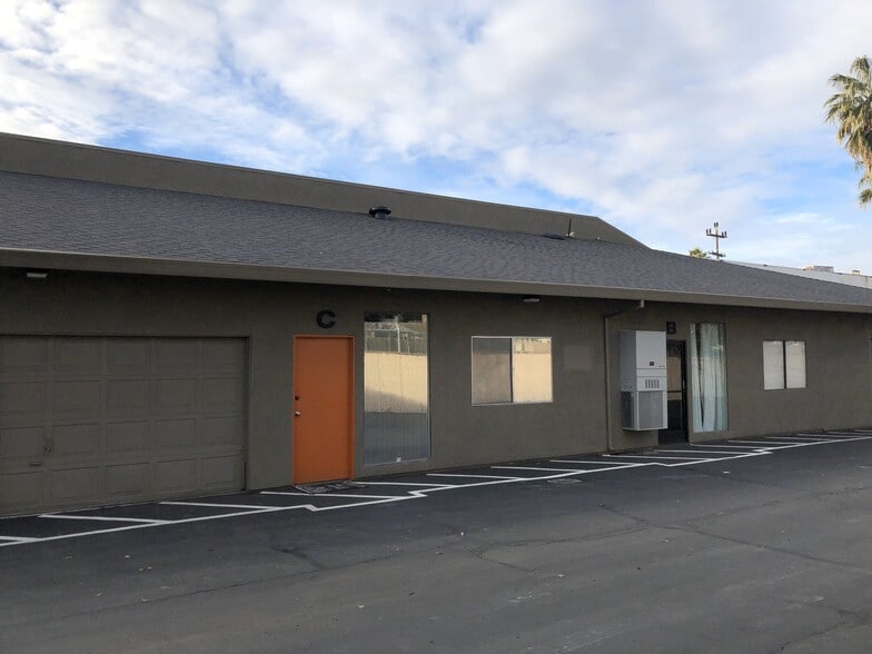 More Photos Of 4740 Myrtle Ave, Sacramento Service For Lease