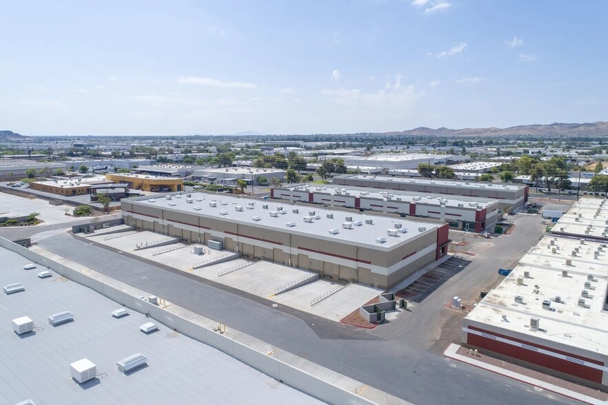 More Photos Of 4141 N 36th St, Phoenix Unknown For Lease