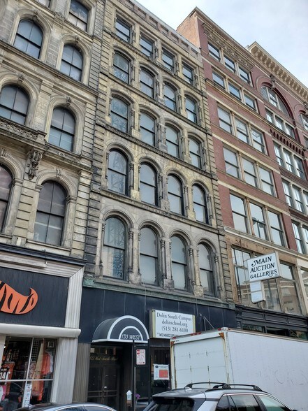 More Photos Of 133 W 4th St, Cincinnati Office For Sale
