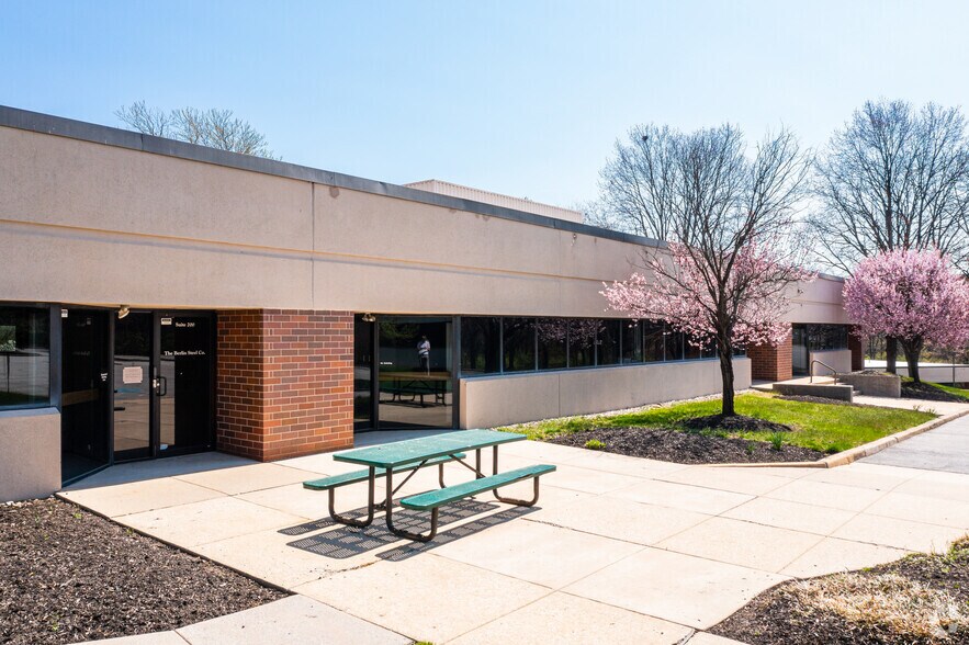 More Photos Of 300 Lindenwood Dr, Malvern Office For Lease