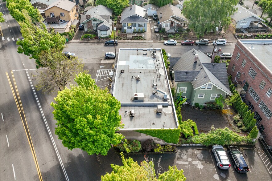 More Photos Of 4434 NE Sandy Blvd, Portland Freestanding For Sale