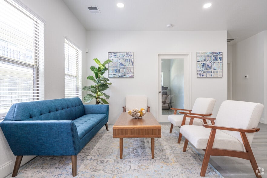 More Photos Of 1600 Avenue M, South Houston Apartments For Sale