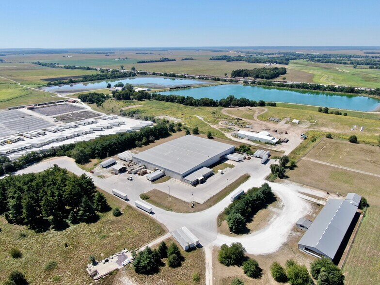 More Photos Of 100 Forest Ln, Beardstown Manufacturing For Lease
