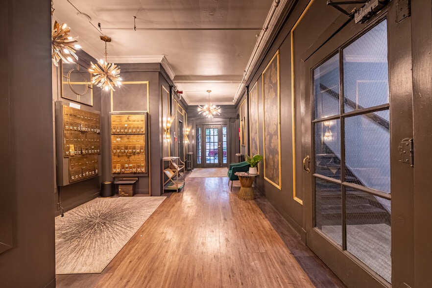 More Photos Of 508 N Tryon St N, Charlotte Apartments For Sale