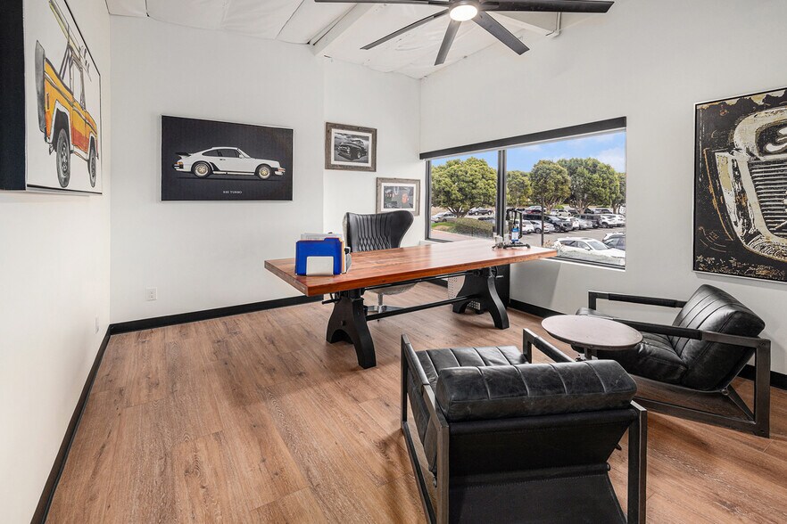 More Photos Of 5731 Palmer Way, Carlsbad Research And Development For Lease