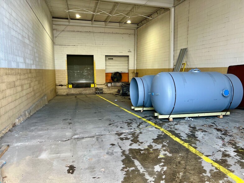 More Photos Of 2441 E Bristol Rd, Burton Manufacturing For Lease