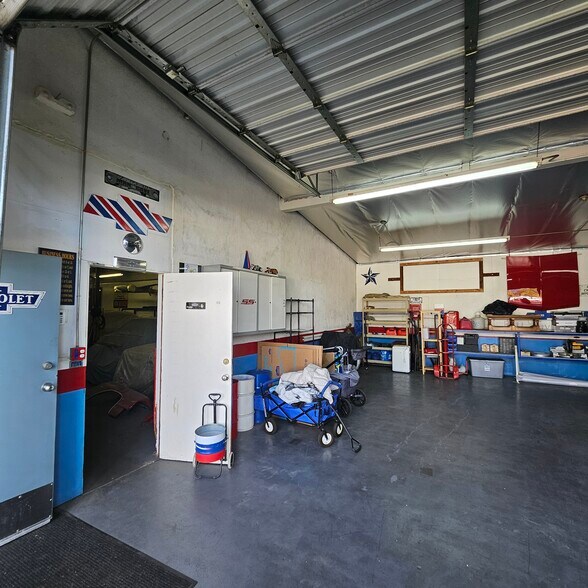 More Photos Of 402 Fleetwood Pl, Glendora Industrial For Sale