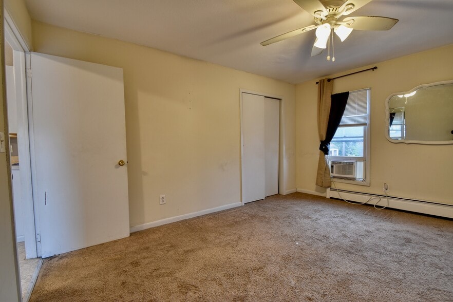 More Photos Of 4196 Main St, Perry Apartments For Sale