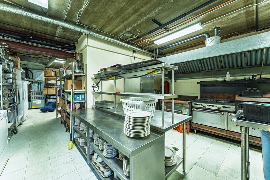 More Photos Of 400 S Center Ave, New Stanton Restaurant For Sale
