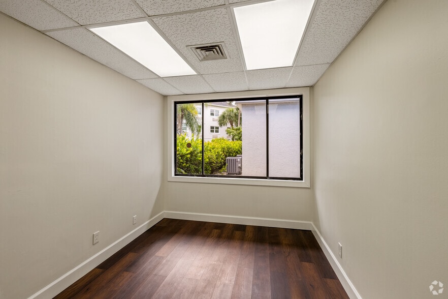 More Photos Of 2501 W Hillsboro Blvd, Deerfield Beach Office For Sale