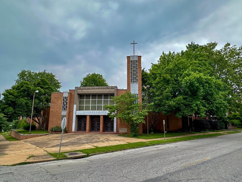 More Photos Of 3201 Itaska St, Saint Louis Specialty For Sale