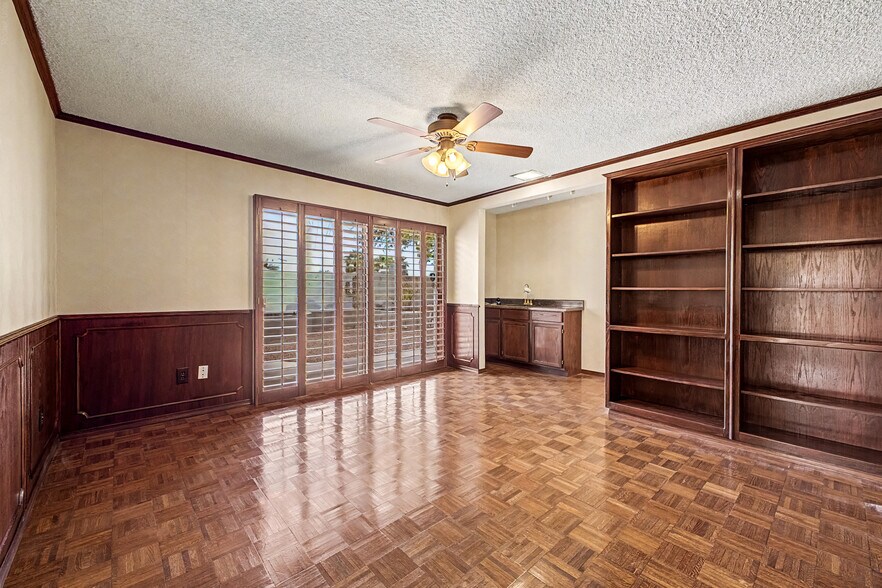 More Photos Of 8038 E Almeria Rd, Scottsdale Office For Sale